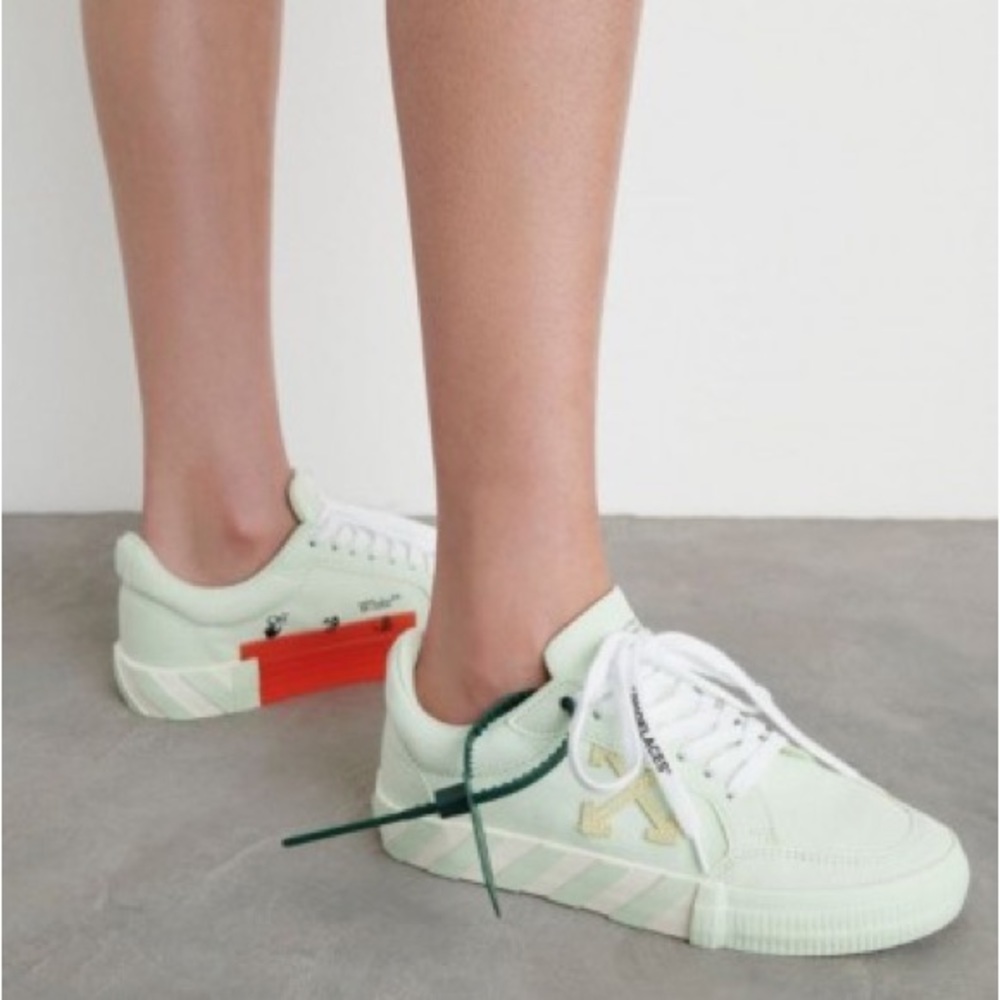 Off White Sneakers Vulcanized Low Top